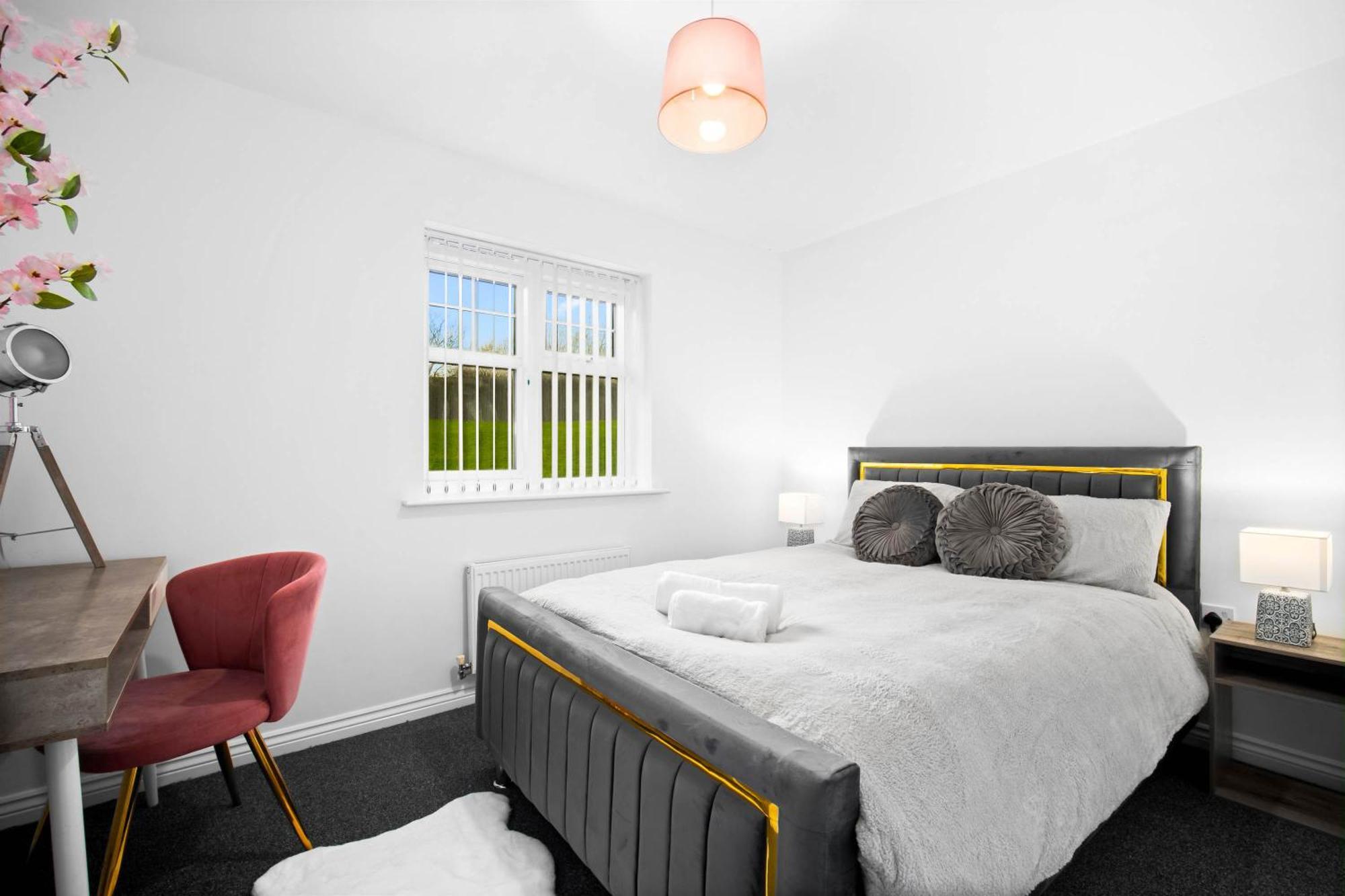Harmony House 3 Bedroom New Build For Families, Contractors, Black Country Museum Sleeps 6 Типтон Экстерьер фото